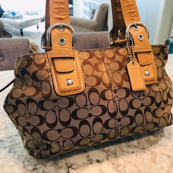 Coach purse - Picture 1 of 4